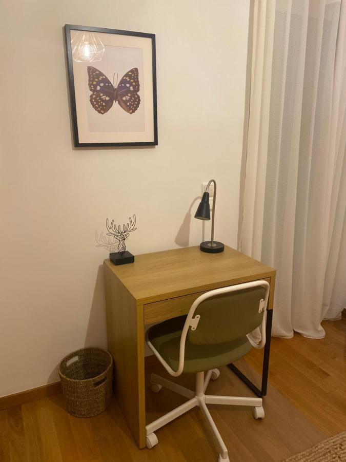 Little John Luxury Apartment Пирей Экстерьер фото