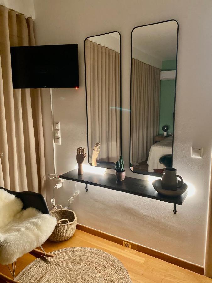 Little John Luxury Apartment Пирей Экстерьер фото
