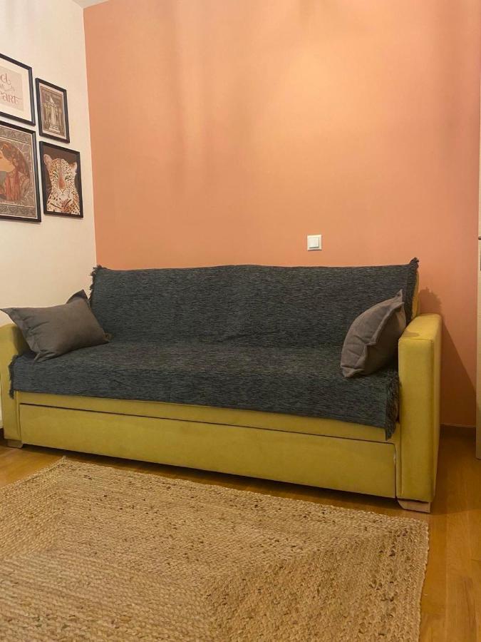 Little John Luxury Apartment Пирей Экстерьер фото